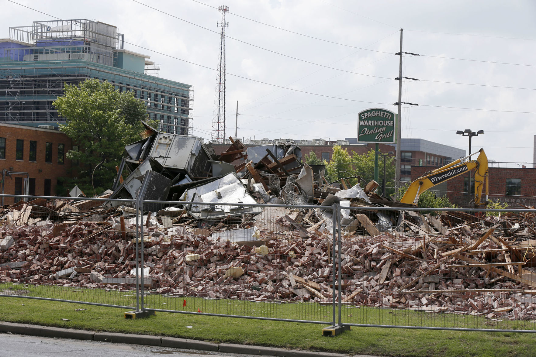 Spaghetti Warehouse: Now and then